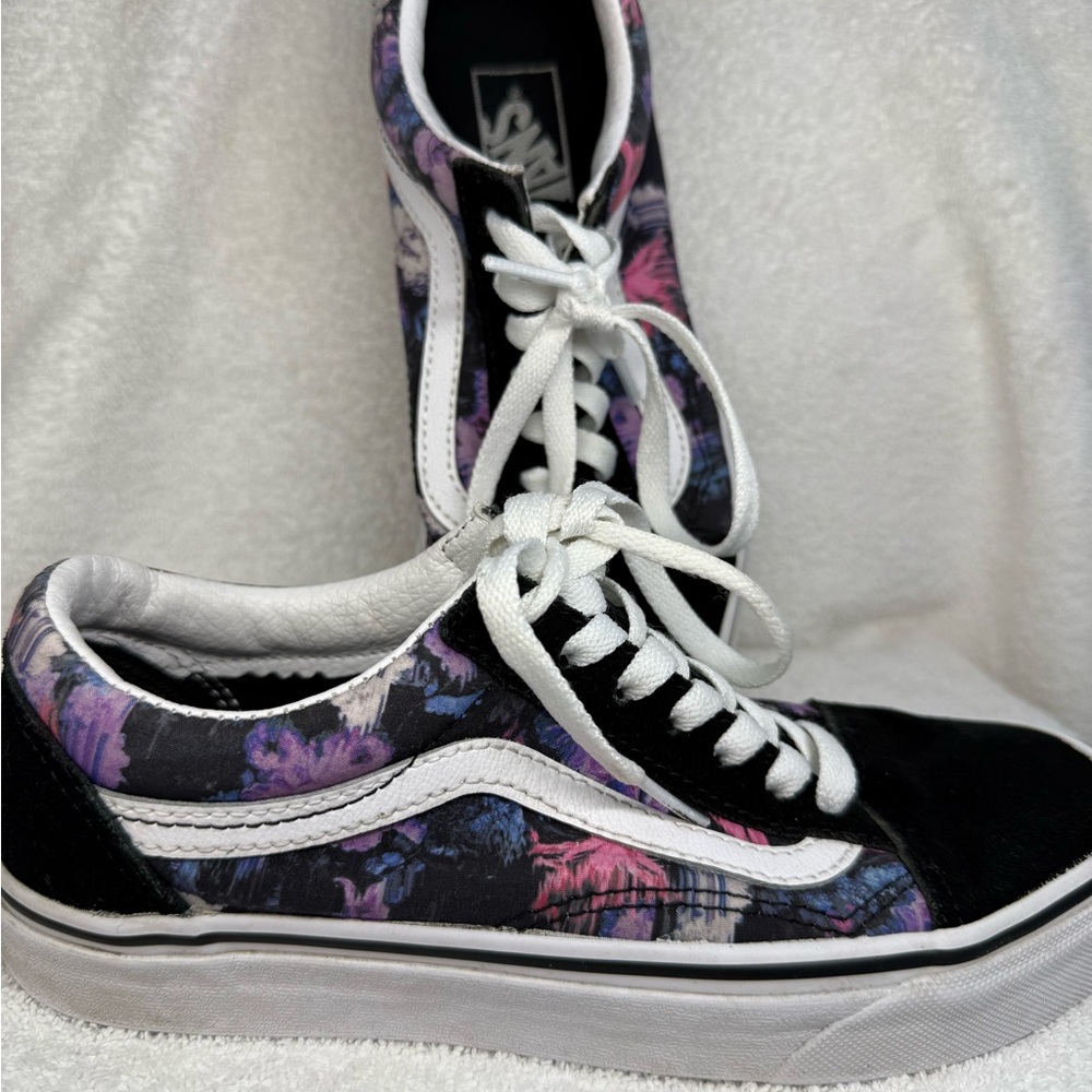 Vans Women's Black and Pink Floral Sneakers Sz 6.5